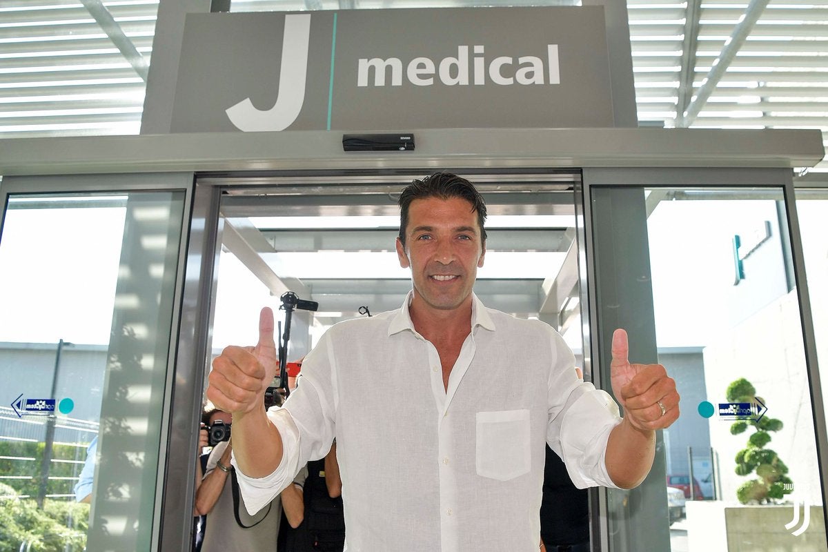 Buffon vuelve a la Juventus: firma hasta junio de 2020 Buffon vuelve a la Juventus: firma hasta junio de 2020