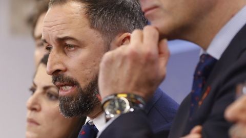 El l&iacute;der de Vox, Santiago Abascal, y el secretario general del partido, Javier Ortega Smith