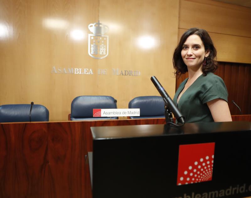 Isabel Díaz Ayuso propone una mesa a tres con Ciudadanos y Vox para desbloquear su investidura Isabel Díaz Ayuso propone una mesa a tres con Ciudadanos y Vox para desbloquear su investidura