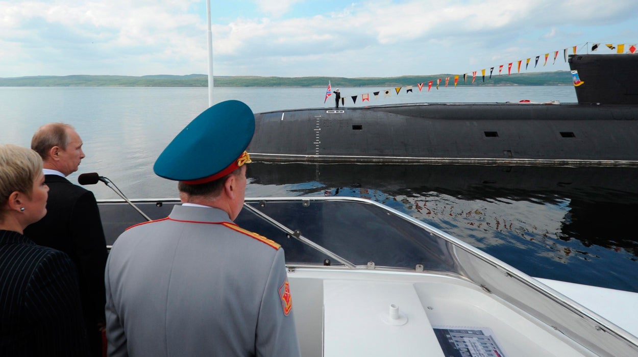 Rusia reconoce que el submarino que se incendió en mar de Barents es nuclear Rusia reconoce que el submarino que se incendió en mar de Barents es nuclear
