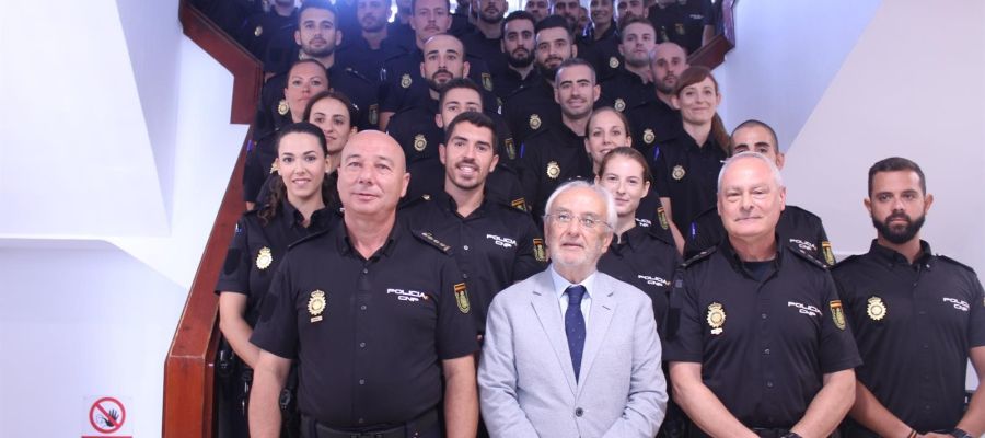 Acto de recepción de los nuevos agentes de la Policía Nacional de Almería Acto de recepción de los nuevos agentes de la Policía Nacional de Almería