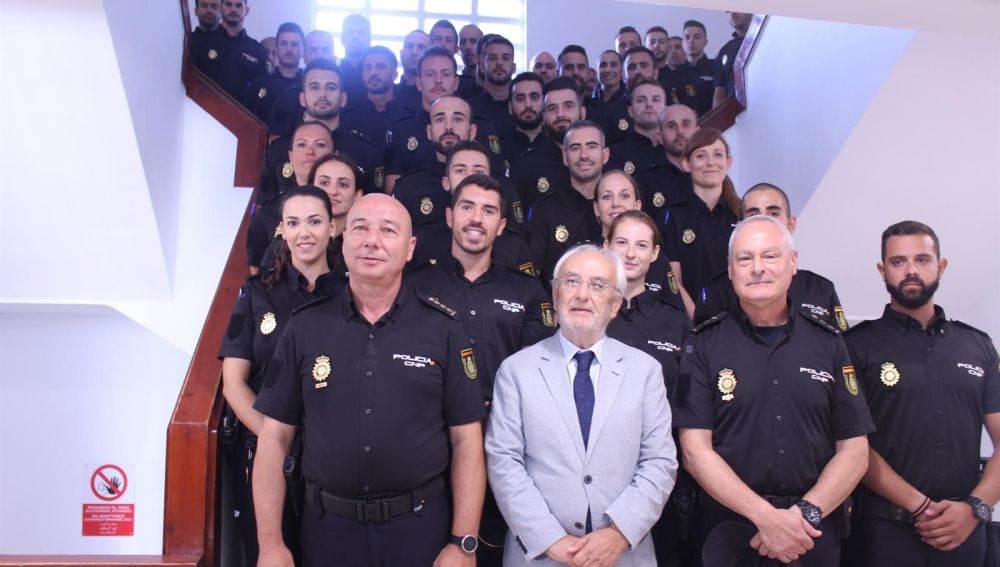 Acto de recepción de los nuevos agentes de la Policía Nacional de Almería