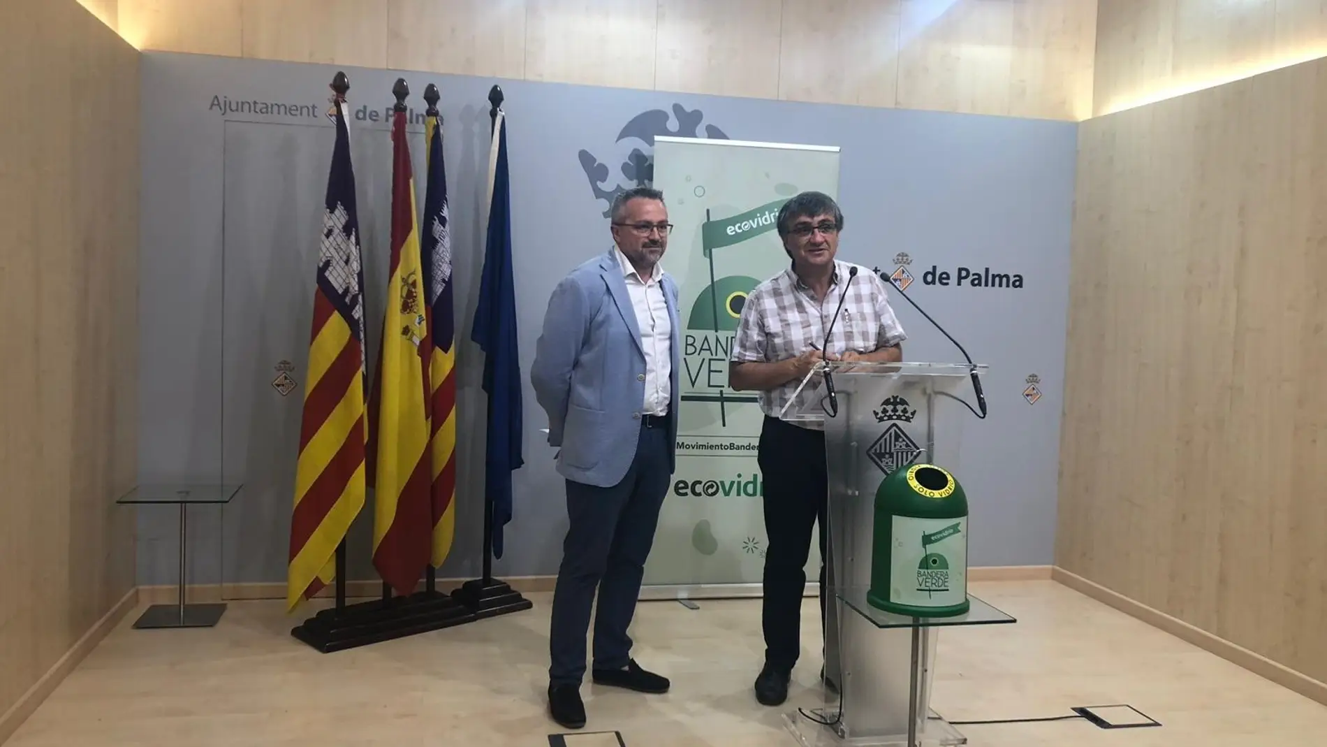 Fuentes y Perpinyà presentan la campaña 'Banderas Verdes'