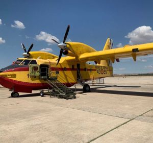 Avión contra los incendios forestales Avión contra los incendios forestales