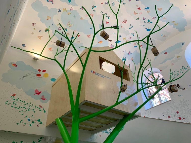 El Retiro inspira la decoración de una de las plantas del Hospital Niño Jesús El Retiro inspira la decoración de una de las plantas del Hospital Niño Jesús