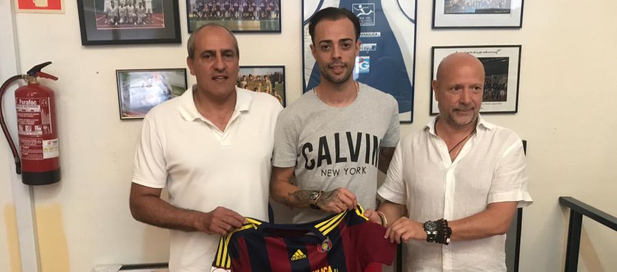 El jugador mallorquín, Dani Benítez, ficha por el Poblense El jugador mallorquín, Dani Benítez, ficha por el Poblense