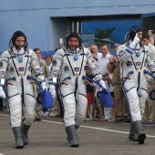La nave rusa Soyuz despega rumbo a la Estación Espacial en homenaje al Apolo 11. 