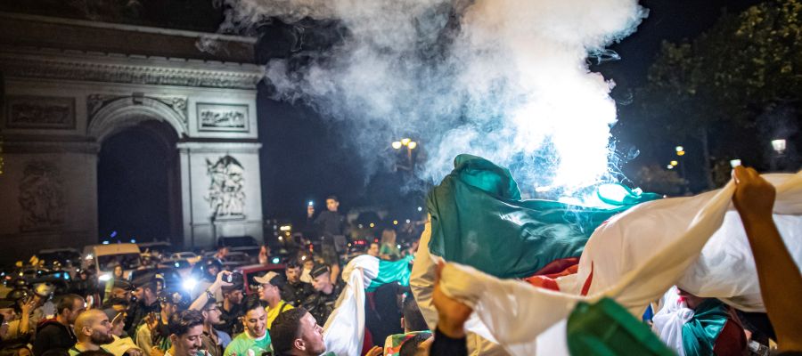 Detenidas 198 personas en Francia por los altercados tras la final de la Copa de África. Detenidas 198 personas en Francia por los altercados tras la final de la Copa de África.
