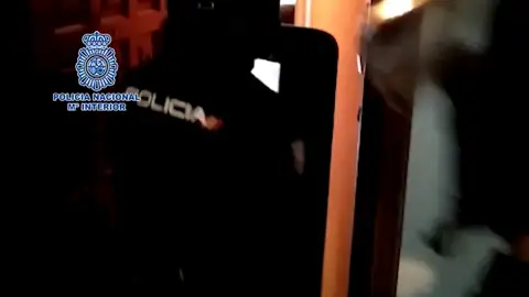 La Policía Nacional libera a seis mujeres víctimas de trata de blanca en Málaga La Policía Nacional libera a seis mujeres víctimas de trata de blanca en Málaga