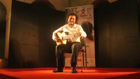 Marco Piperno durante su concierto de guitarra en el festival. Marco Piperno durante su concierto de guitarra en el festival.