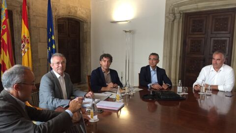 aeroport castell&oacute;