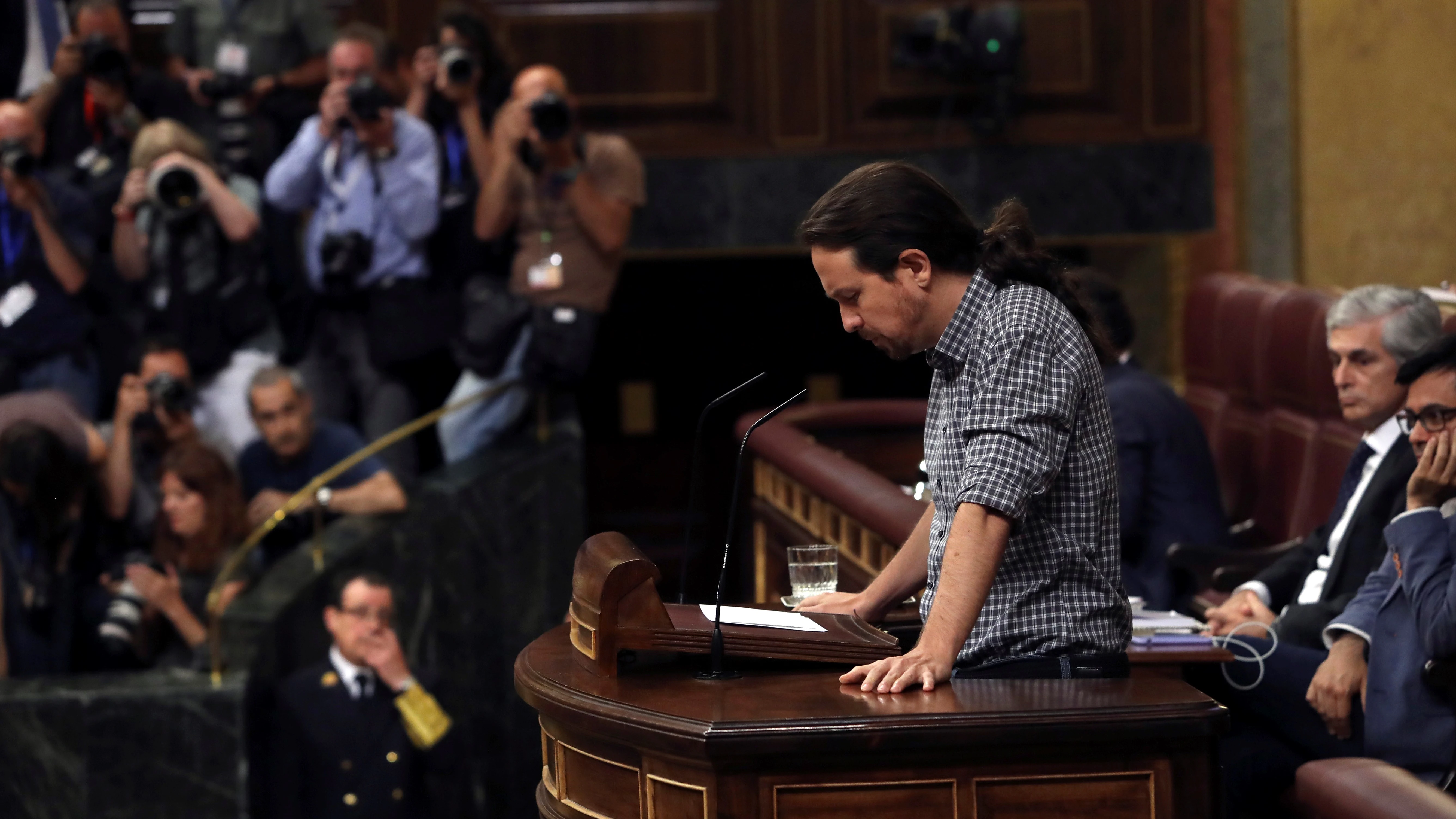 Pablo Iglesias, en el estrado del Congreso de los Diputados Pablo Iglesias, en el estrado del Congreso de los Diputados