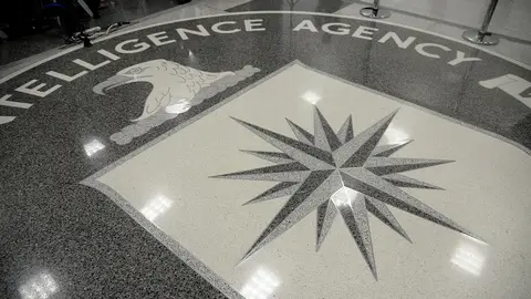 Escudo de la CIA en la sede de Langley, Virginia, Estados Unidos. Escudo de la CIA en la sede de Langley, Virginia, Estados Unidos.