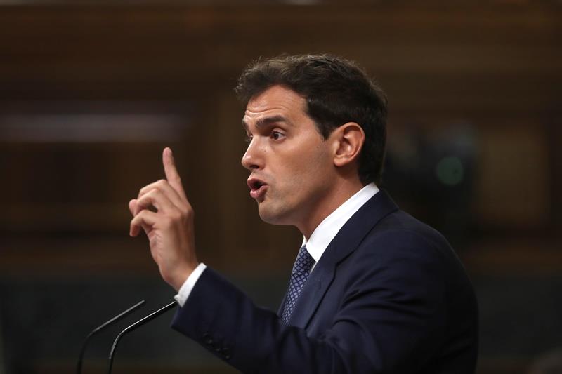 Rivera pide que se apruebe la Ley de Ciudadanos "para acabar con la vergüenza" de los homenajes a presos de ETA” Rivera pide que se apruebe la Ley de Ciudadanos "para acabar con la vergüenza" de los homenajes a presos de ETA”
