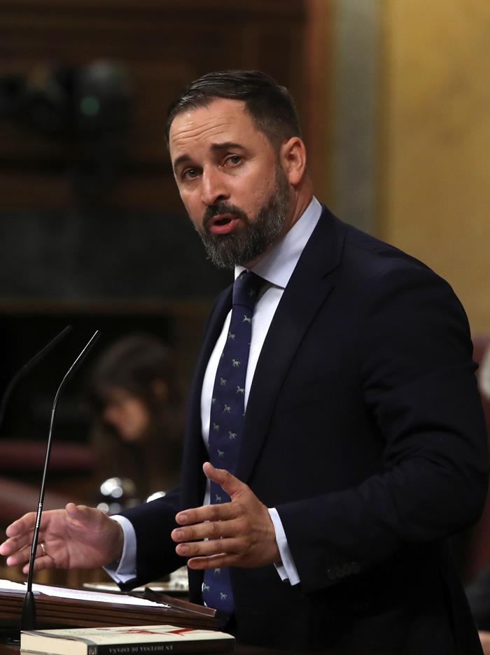 Abascal, tras el no saludo de Aitor Esteban: "El Partido Nuecista Vasco (PNV) es más de dar la mano a etarras" Abascal, tras el no saludo de Aitor Esteban: "El Partido Nuecista Vasco (PNV) es más de dar la mano a etarras"