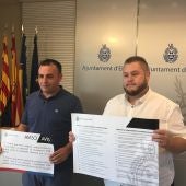 Ramón Abad, concejal de Recursos Humanos y Mariano Valera, concejal de Derechos Sociales durante la presentación.