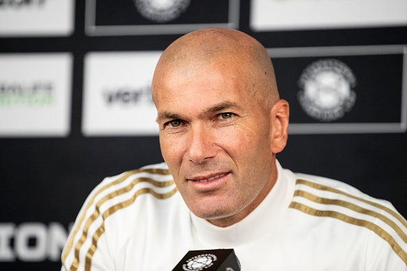 Zidane: "La lesión de Asensio no cambia nada, seguimos con esta plantilla" Zidane: "La lesión de Asensio no cambia nada, seguimos con esta plantilla"