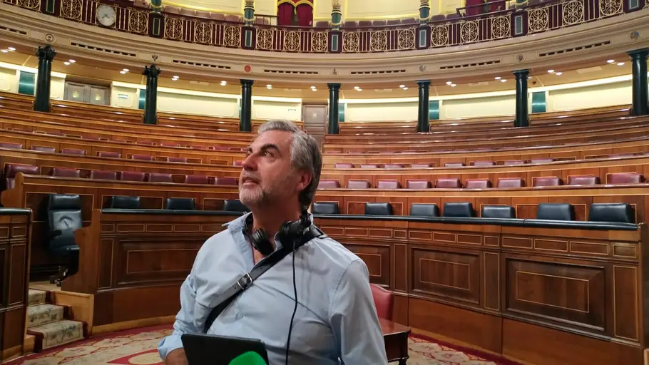 Carlos Alsina en el hemiciclo del Congreso de los Diputados Carlos Alsina en el hemiciclo del Congreso de los Diputados