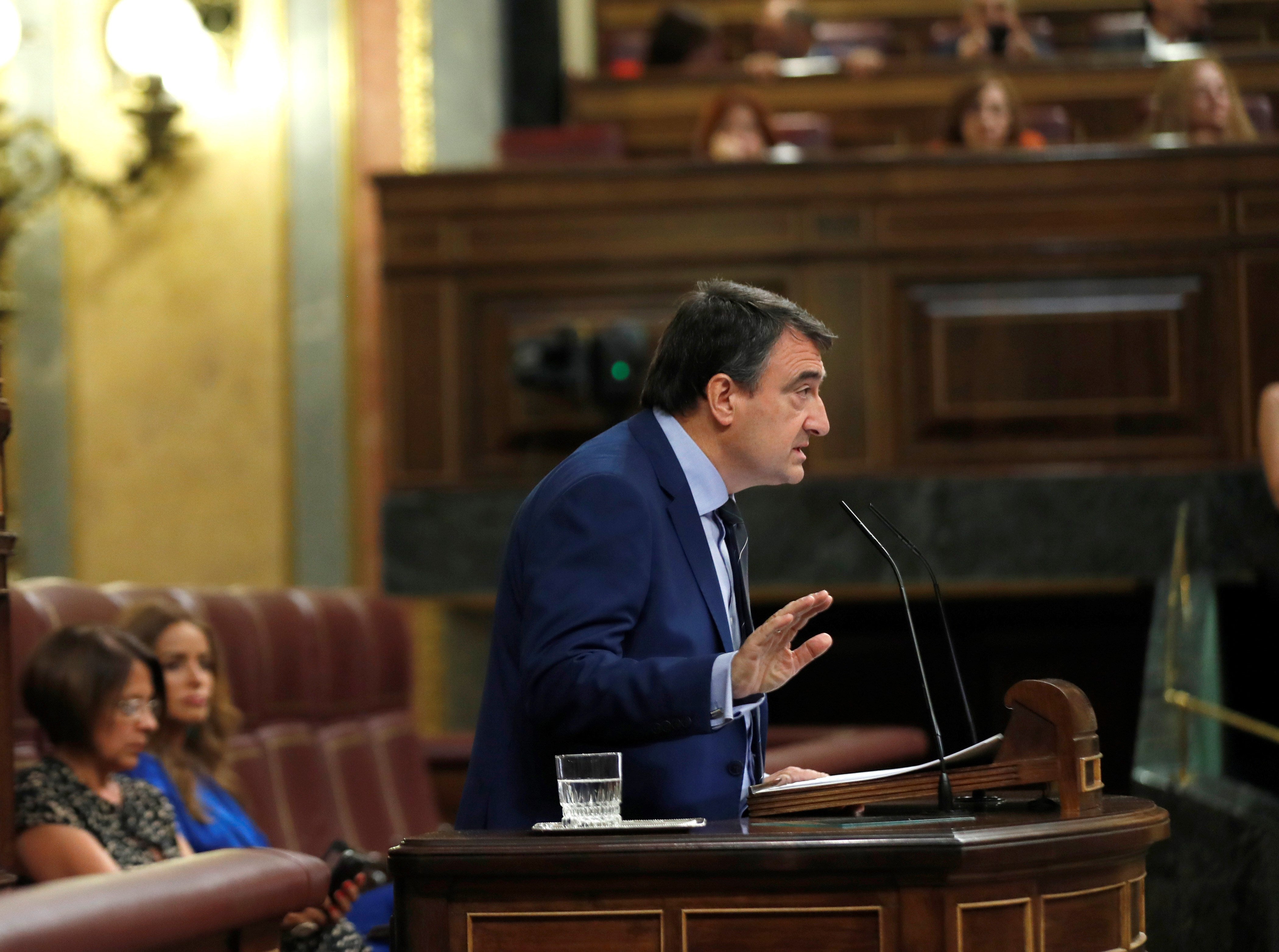 El PNV anuncia que se abstendrá en la investidura de Pedro Sánchez El PNV anuncia que se abstendrá en la investidura de Pedro Sánchez