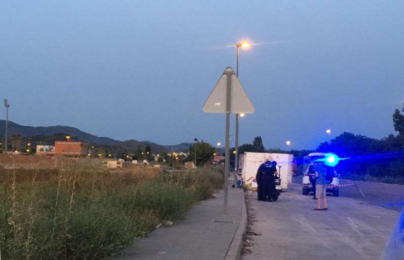 Fallece un motorista de 55 años tras chocar contra un contenedor en Segorbe Fallece un motorista de 55 años tras chocar contra un contenedor en Segorbe