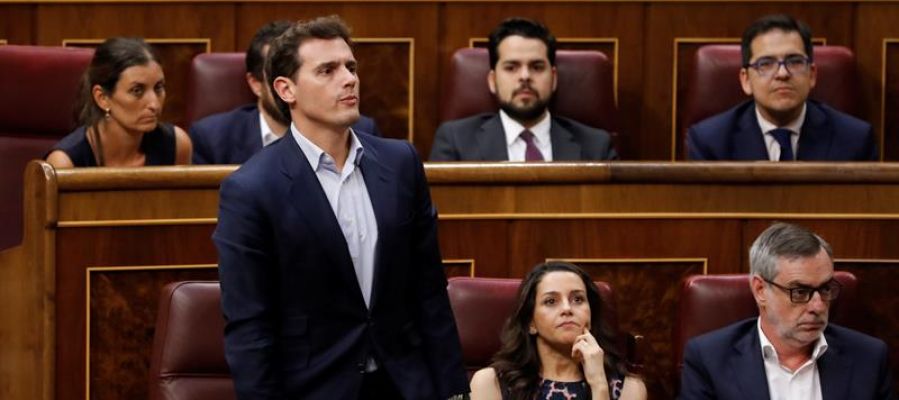 Albert Rivera e Inés Arrimadas en el Congreso Albert Rivera e Inés Arrimadas en el Congreso