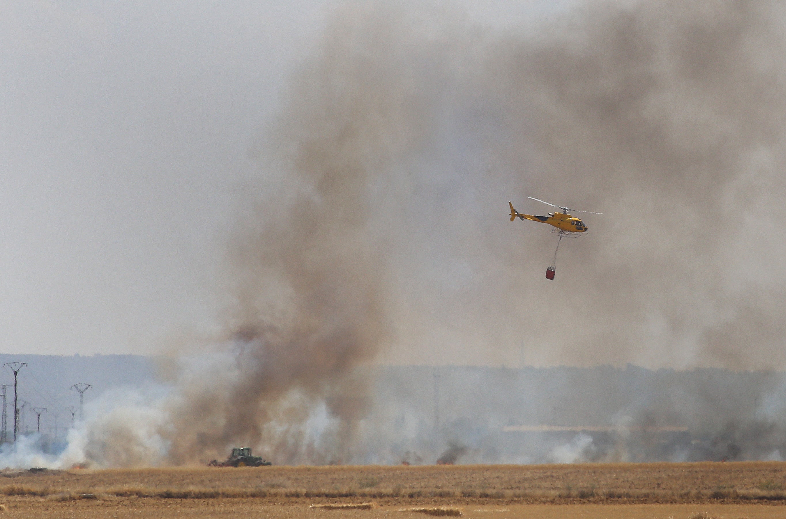 Continúa en nivel 1 el incendio de Poyales del Hoyo (Ávila) Continúa en nivel 1 el incendio de Poyales del Hoyo (Ávila)