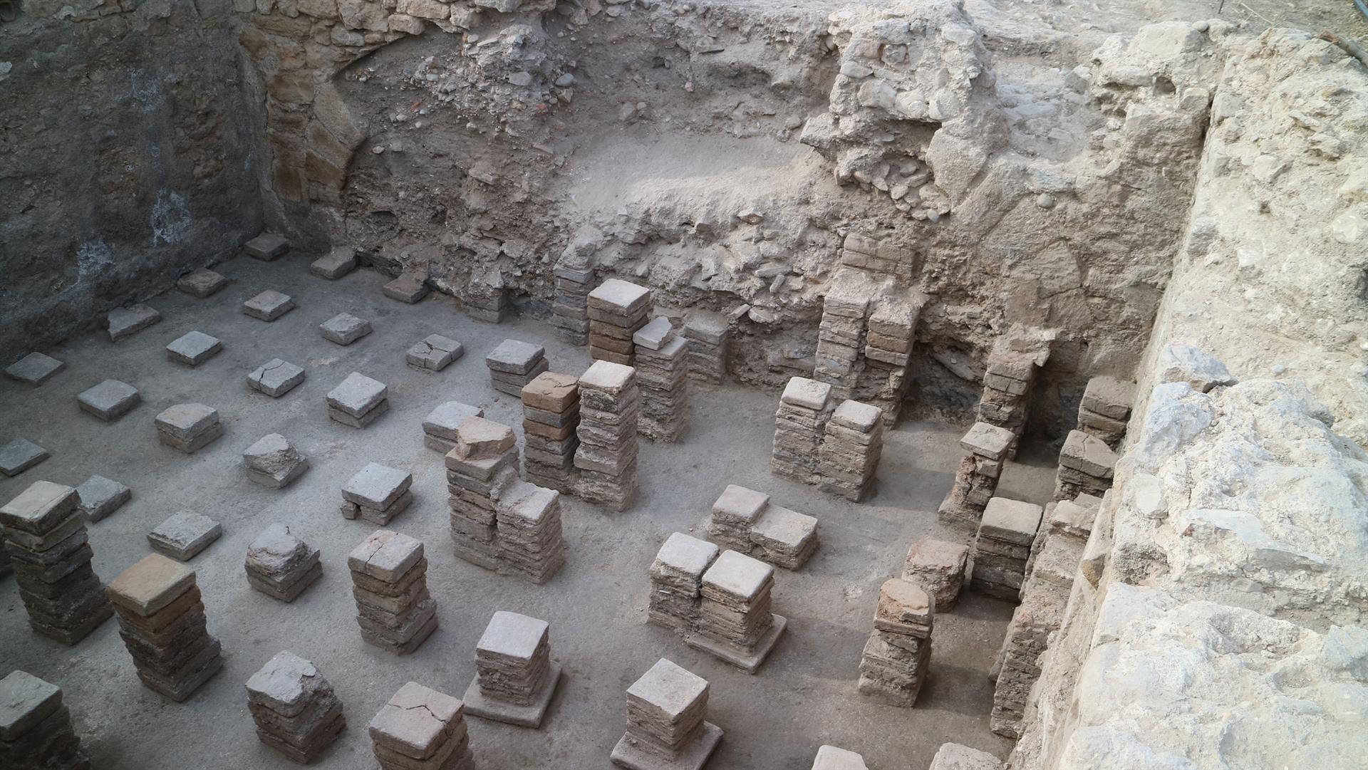 Las excavaciones arqueológicas sacan a la luz taquillas en las termas del yacimiento de L’Alcúdia de Elche Las excavaciones arqueológicas sacan a la luz taquillas en las termas del yacimiento de L’Alcúdia de Elche