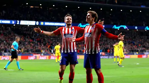 Saúl celebra un gol con Griezmann Saúl celebra un gol con Griezmann