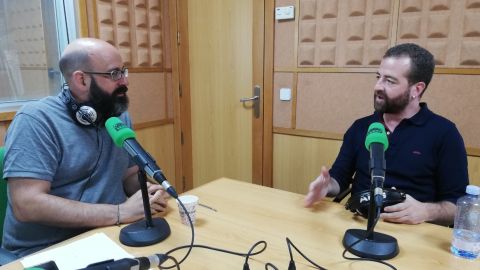 Juan M&aacute;rquez, Viceconsejero de Cultura del Gobierno de Canarias, con Sergio Mir&oacute;