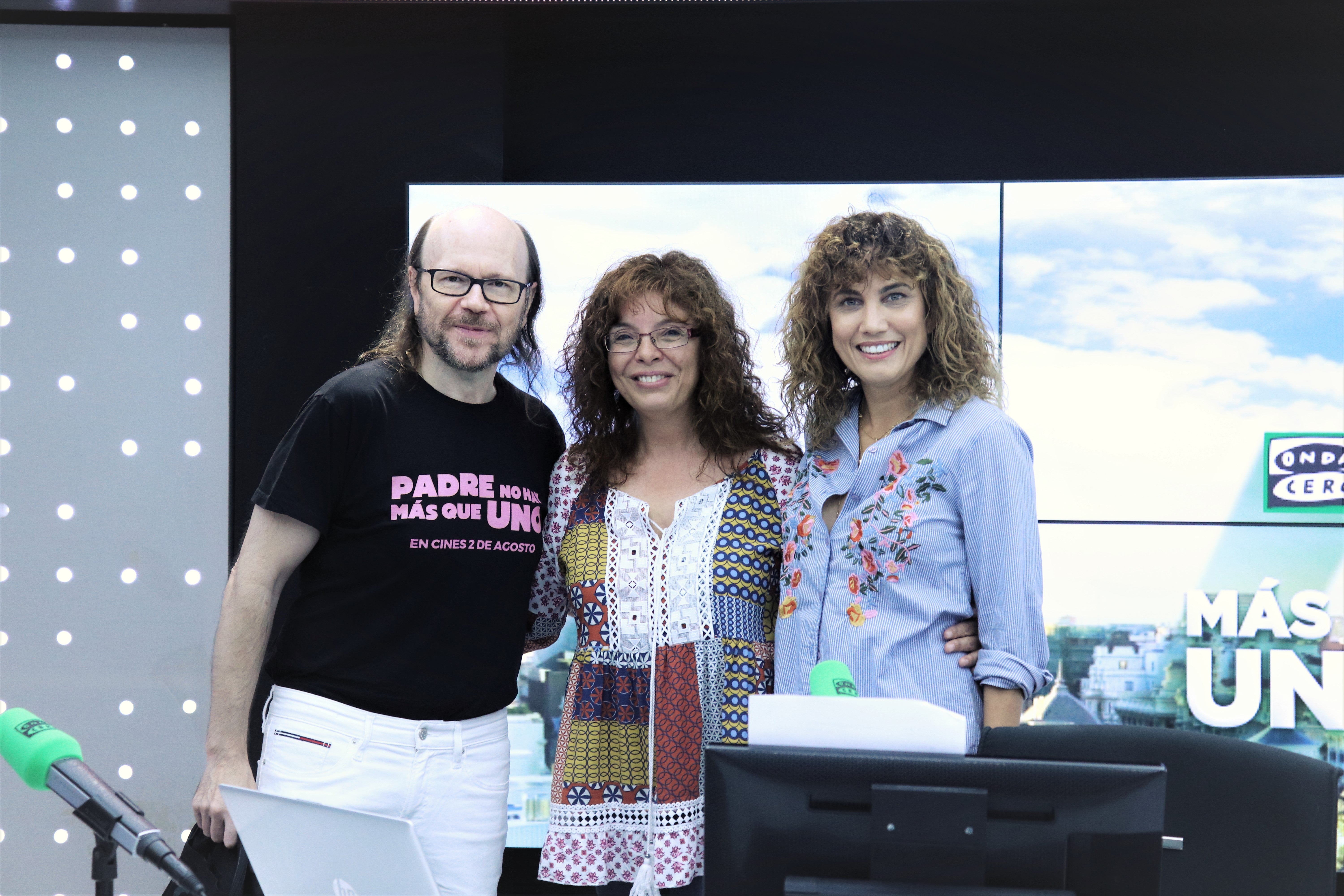 Santiago Segura y Toni Acosta presentan 'Padre no hay más que uno': "Si haces una película con niños, te roban todo el protagonismo" Santiago Segura y Toni Acosta presentan 'Padre no hay más que uno': "Si haces una película con niños, te roban todo el protagonismo"