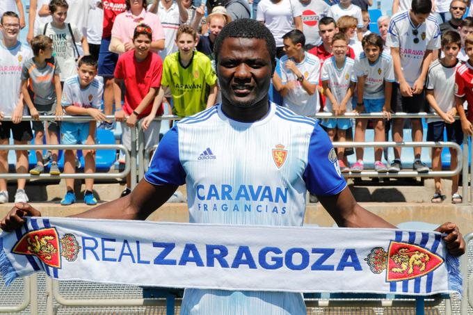 La sorprendente historia de Bikoro, el nuevo jugador del Real Zaragoza La sorprendente historia de Bikoro, el nuevo jugador del Real Zaragoza