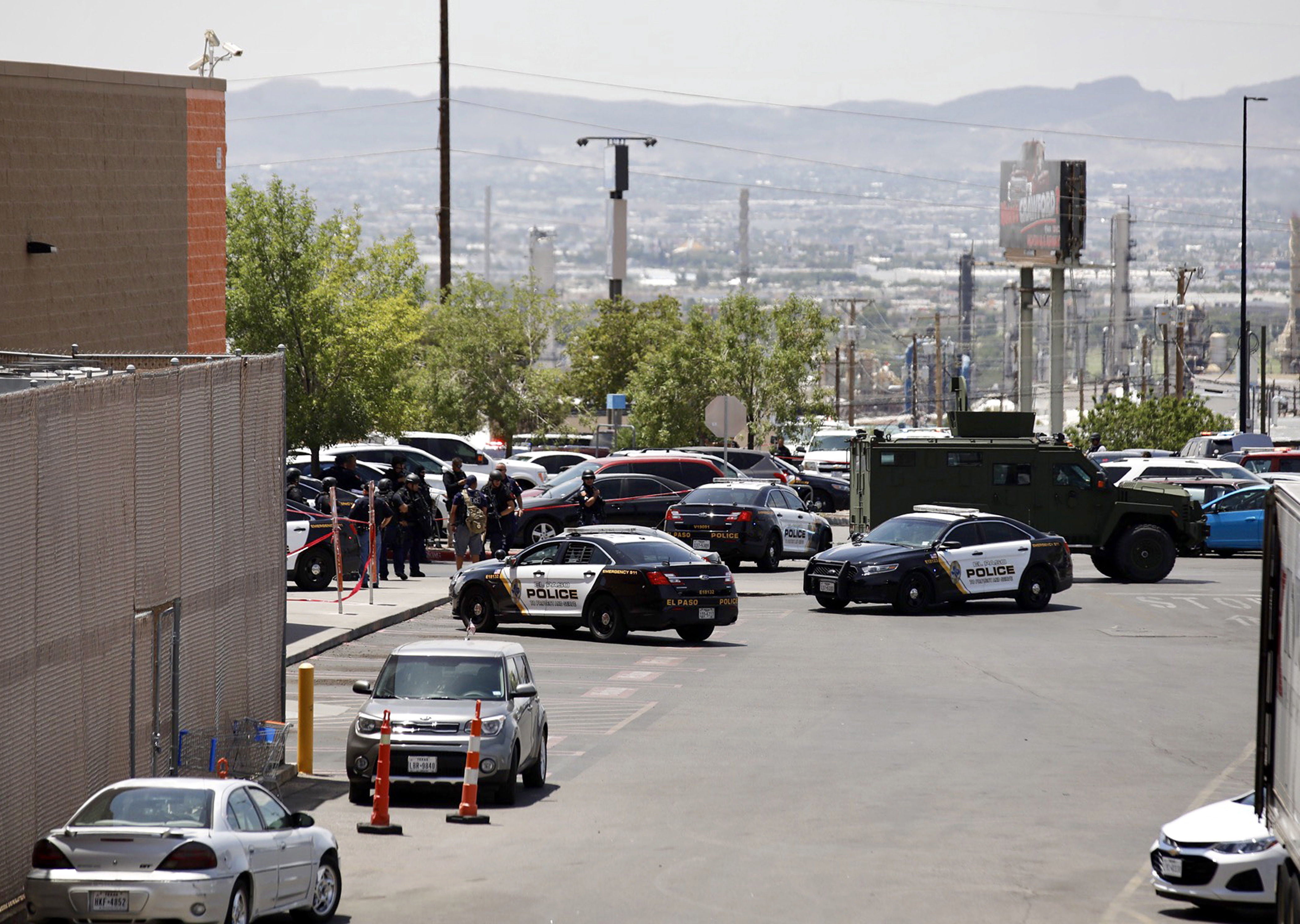 Al menos 20 muertos y 26 heridos en un tiroteo en unos grandes almacenes de El Paso Al menos 20 muertos y 26 heridos en un tiroteo en unos grandes almacenes de El Paso