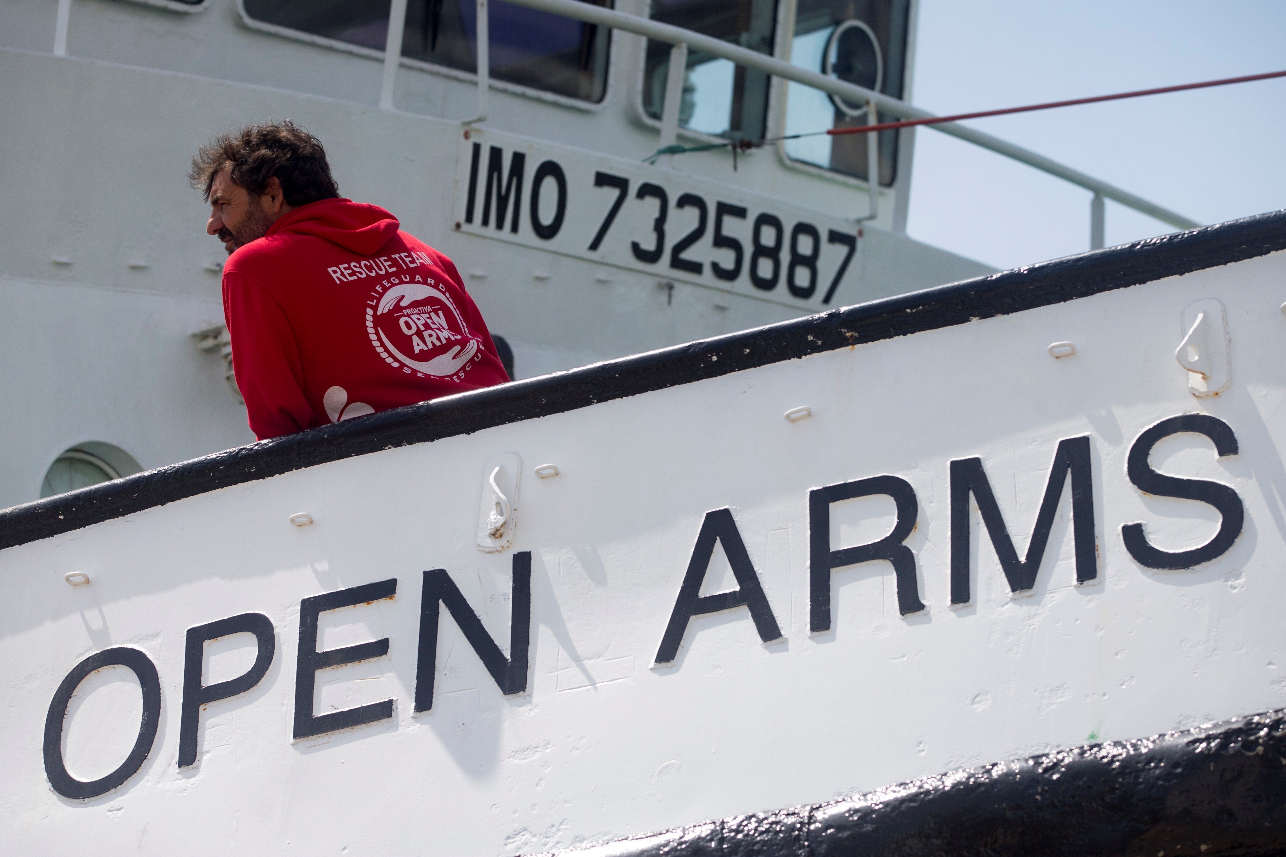 Salvini insiste al Open Arms a navegar dirección España Salvini insiste al Open Arms a navegar dirección España