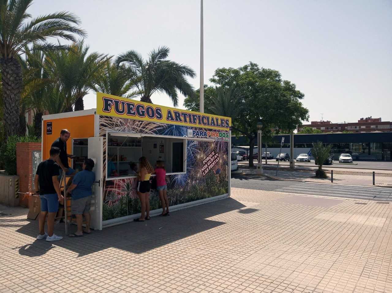 Los dos hospitales de Elche vuelven unirse para llamar al uso responsable de la pirotecnia Los dos hospitales de Elche vuelven unirse para llamar al uso responsable de la pirotecnia