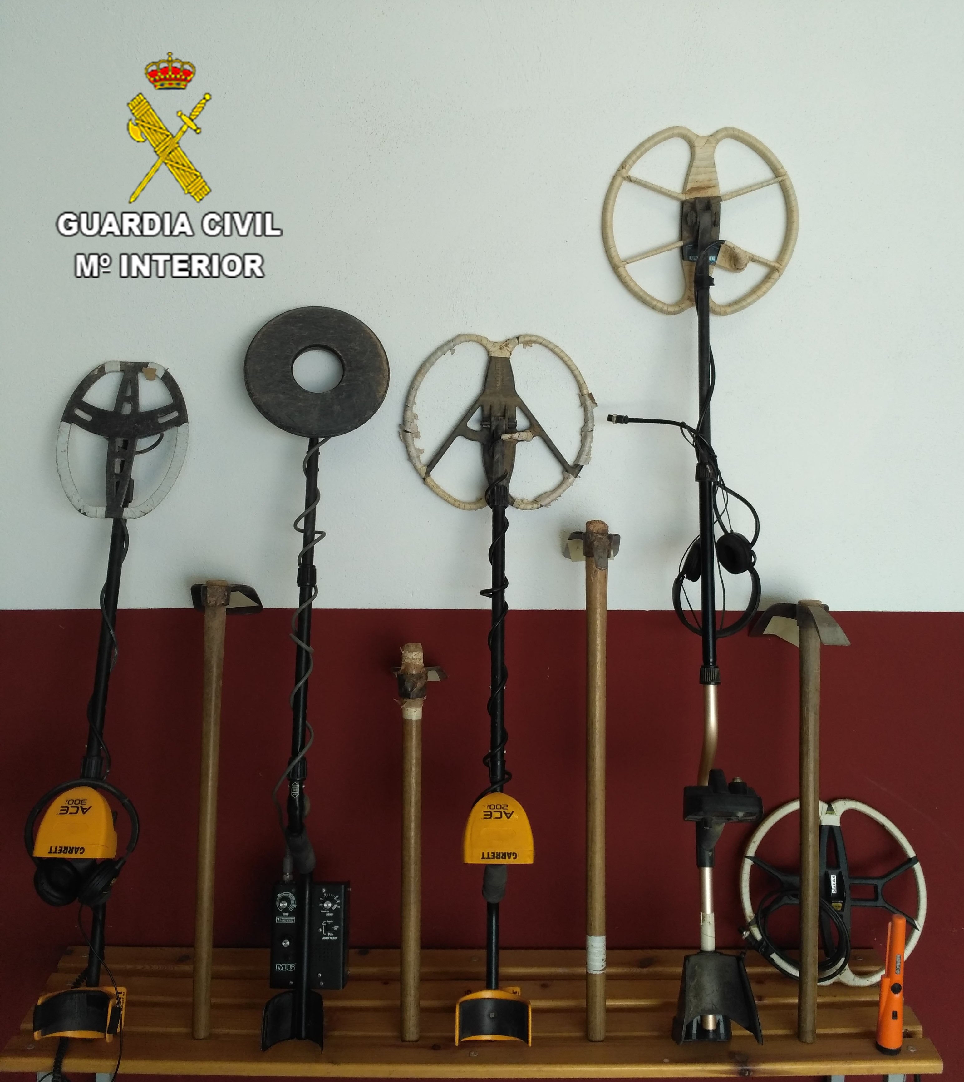 Investigan a cuatro personas por expoliar un yacimiento arqueológico romano en Villanueva de los Infantes Investigan a cuatro personas por expoliar un yacimiento arqueológico romano en Villanueva de los Infantes