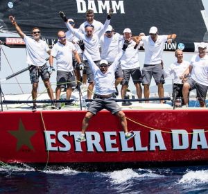 El Estrella Damm vuelve a coronarse en la Copa del Rey Vela. El Estrella Damm vuelve a coronarse en la Copa del Rey Vela.