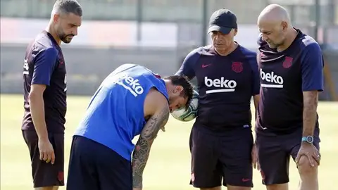 Messi, en el entrenamiento del Barça Messi, en el entrenamiento del Barça