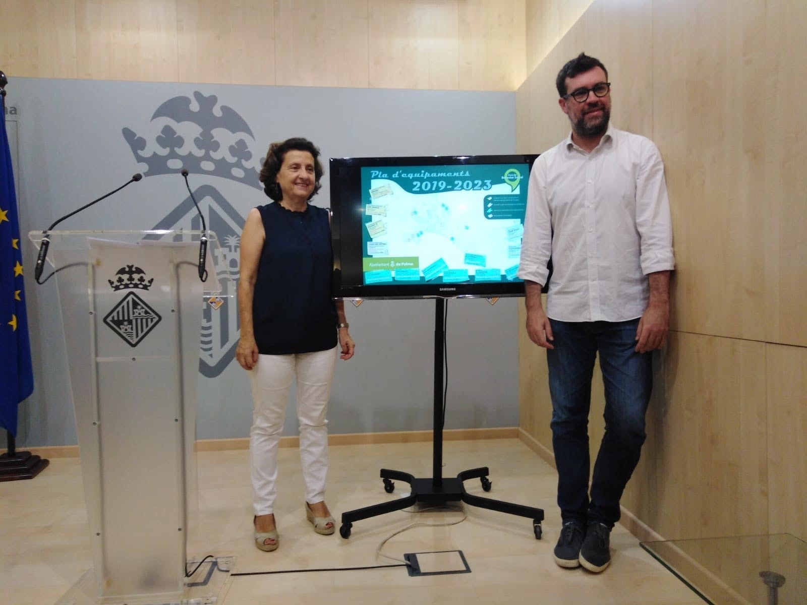 El Ayuntamiento de Palma y el Govern destinan 21 millones a un plan de equipamientos para esta legislatura El Ayuntamiento de Palma y el Govern destinan 21 millones a un plan de equipamientos para esta legislatura