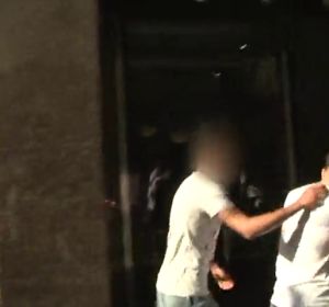 'Manada de Bilbao': Increpan a los imputados en libertad a la salida de los juzgados 'Manada de Bilbao': Increpan a los imputados en libertad a la salida de los juzgados