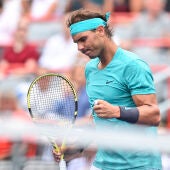 Rafa Nadal celebra un punto durante el partido