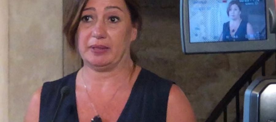 La presidenta de Baleares, Francina Armengol, comparece tras el encuentro mantenido en Palma con Pedro Sánchez. La presidenta de Baleares, Francina Armengol, comparece tras el encuentro mantenido en Palma con Pedro Sánchez.