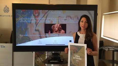 Mariola Galiana, concejala de Fiestas, durante la presentación. Mariola Galiana, concejala de Fiestas, durante la presentación.