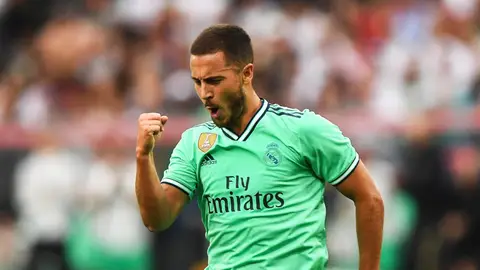 Eden Hazard celebra su primer gol con el Madrid Eden Hazard celebra su primer gol con el Madrid