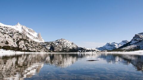 EMBALSE C&Uacute;BER