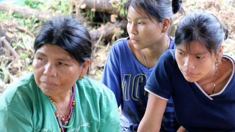 Mujeres indígenas Mujeres indígenas
