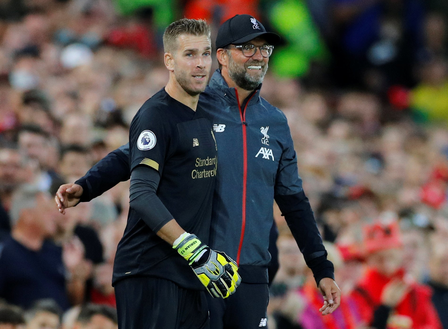 Adrián San Miguel debuta con el Liverpool a las primeras de cambio por una lesión de Alisson Adrián San Miguel debuta con el Liverpool a las primeras de cambio por una lesión de Alisson