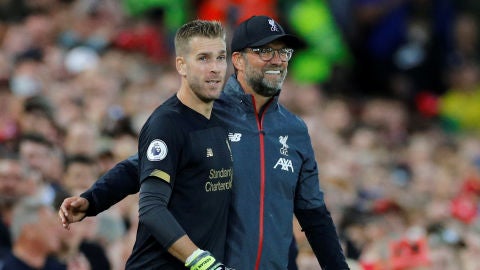 Adri&aacute;n San Miguel, en su debut con el Liverpool
