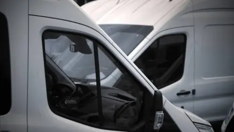 Furgonetas blancas Furgonetas blancas