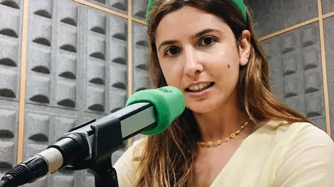 Patricia Garcia en BArcelona y con collares Donkeycool