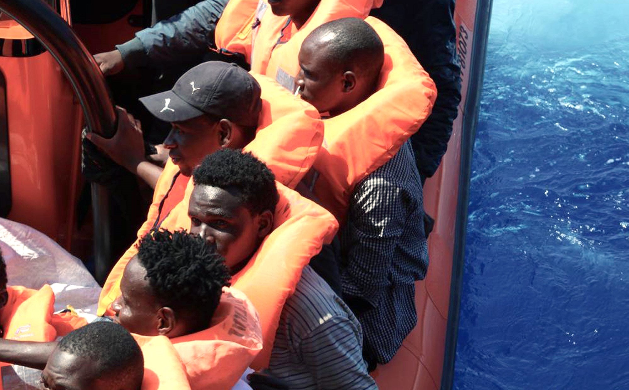 El Ocean Viking pide a Europa una solución "rápida" para su desembarco El Ocean Viking pide a Europa una solución "rápida" para su desembarco